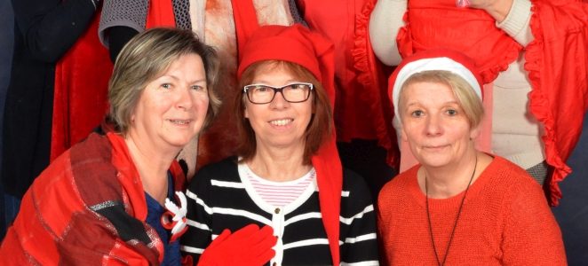 Mikołaj w pracowni foto